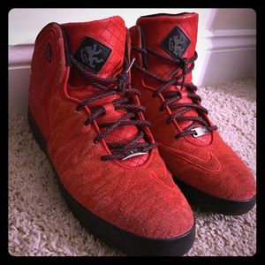 LeBron 11 NSW Lifestyle (University Red) size 10.5