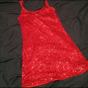 Red sequin cami from Buckle.