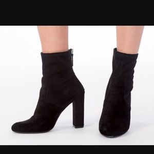 Steve Madden Faux suede booties