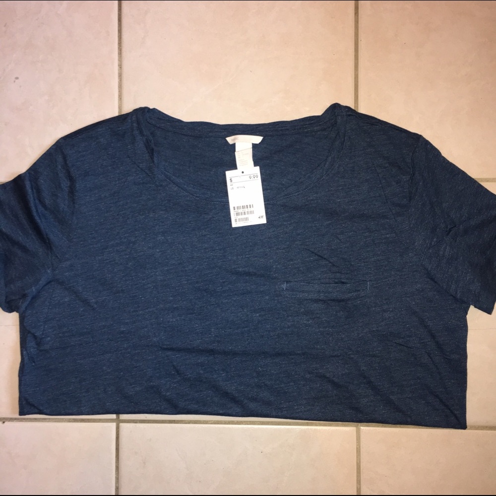 BRAND NEW H&M loose fit tee