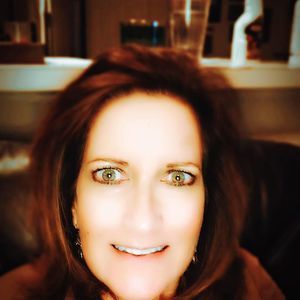 Meet your Posher, Charleen