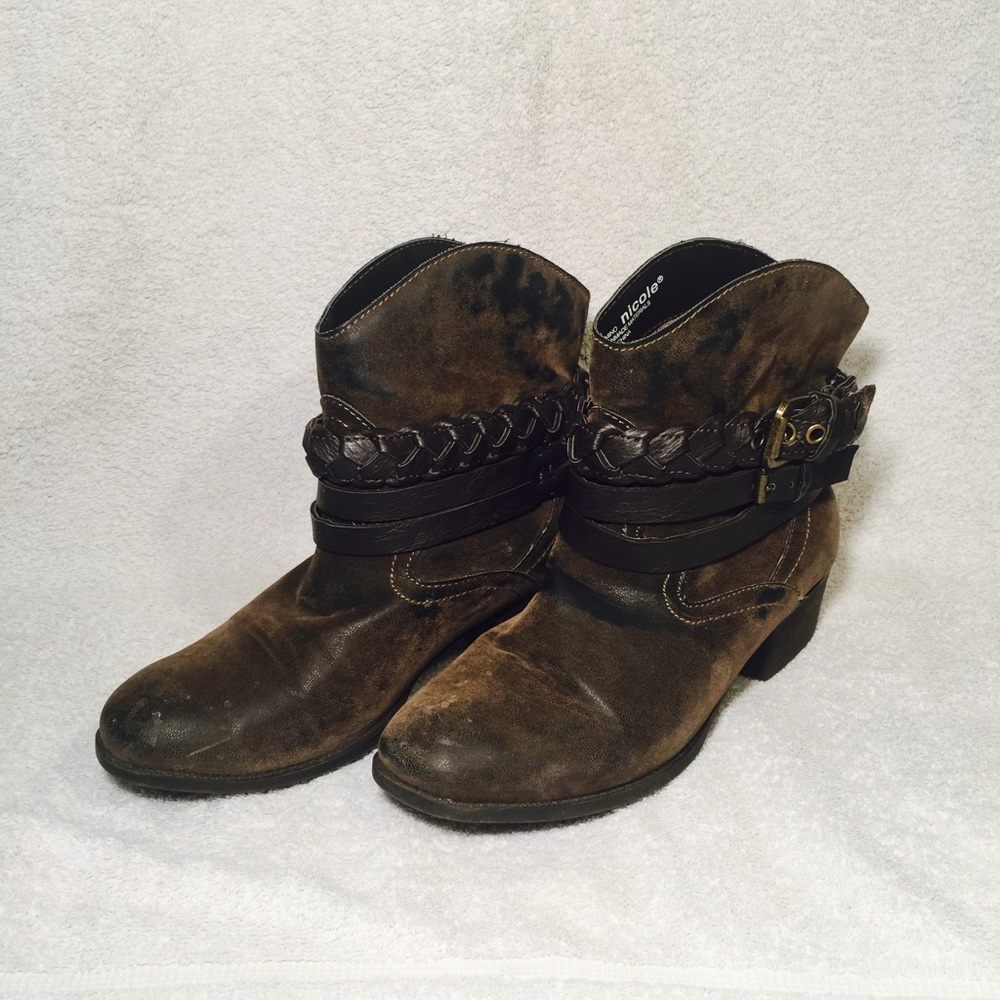 Nicole palomino all man made material