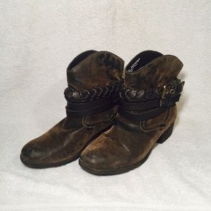 Nicole palomino all man made material