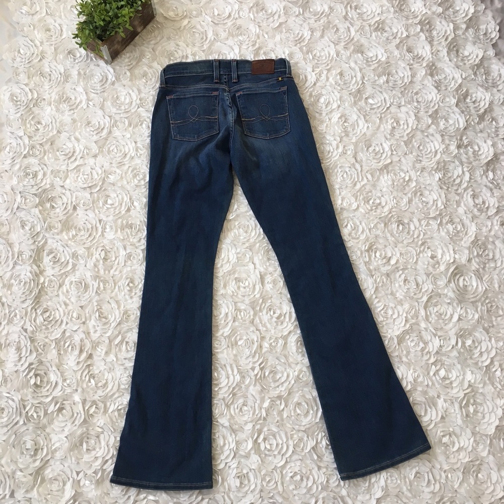 ✨SALE Lucky Brand Sofia Boot Jeans EUC 2/26