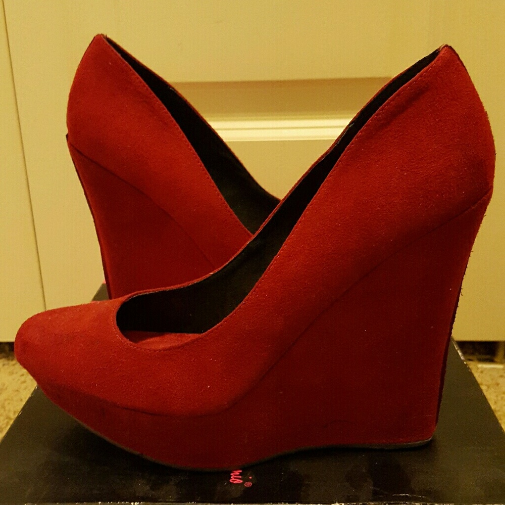 Michael Antonio Wedges