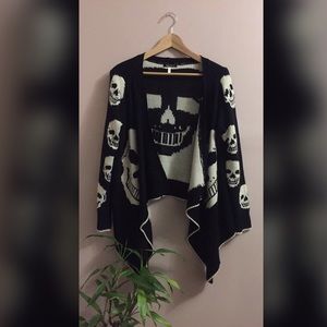 Skull Cardigan ☠️