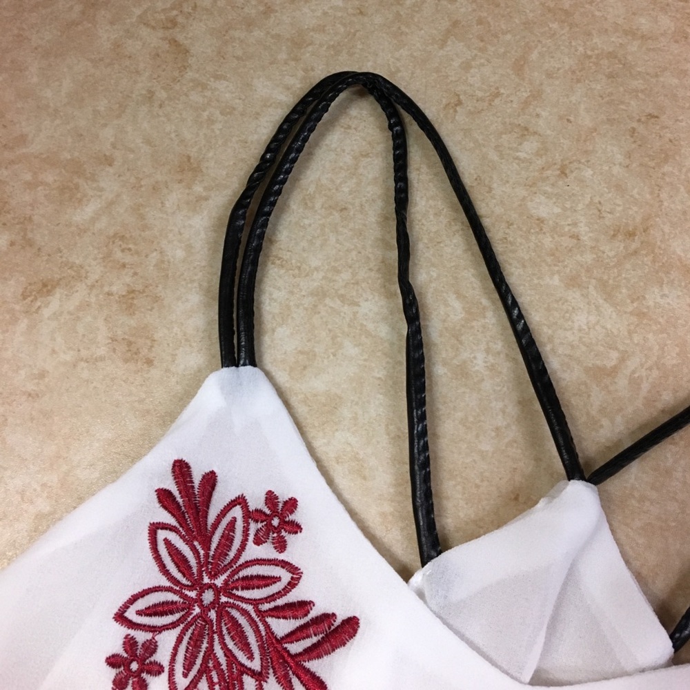 Embroidered tank - Picture 3 of 4