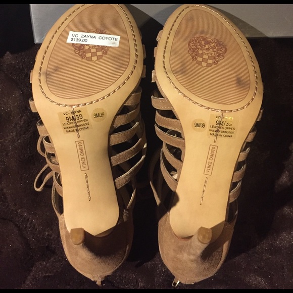 Sold! Firm. NWT Vince Camuto Strappy Heel, 9 - Picture 5 of 8