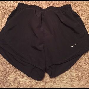 Black nike shorts xs