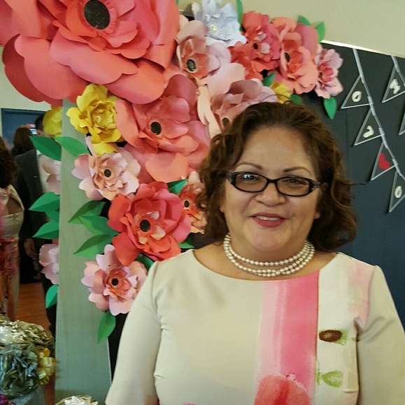 Meet your Posher, Mary Esther - Picture 1 of 1