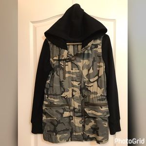 Forever 21 Camo Utility Sweatshirt
