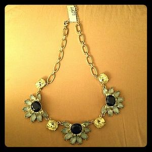 Loft Flower Necklace