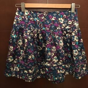 Bebe DesignLab %100 Silk floral skirt xxs