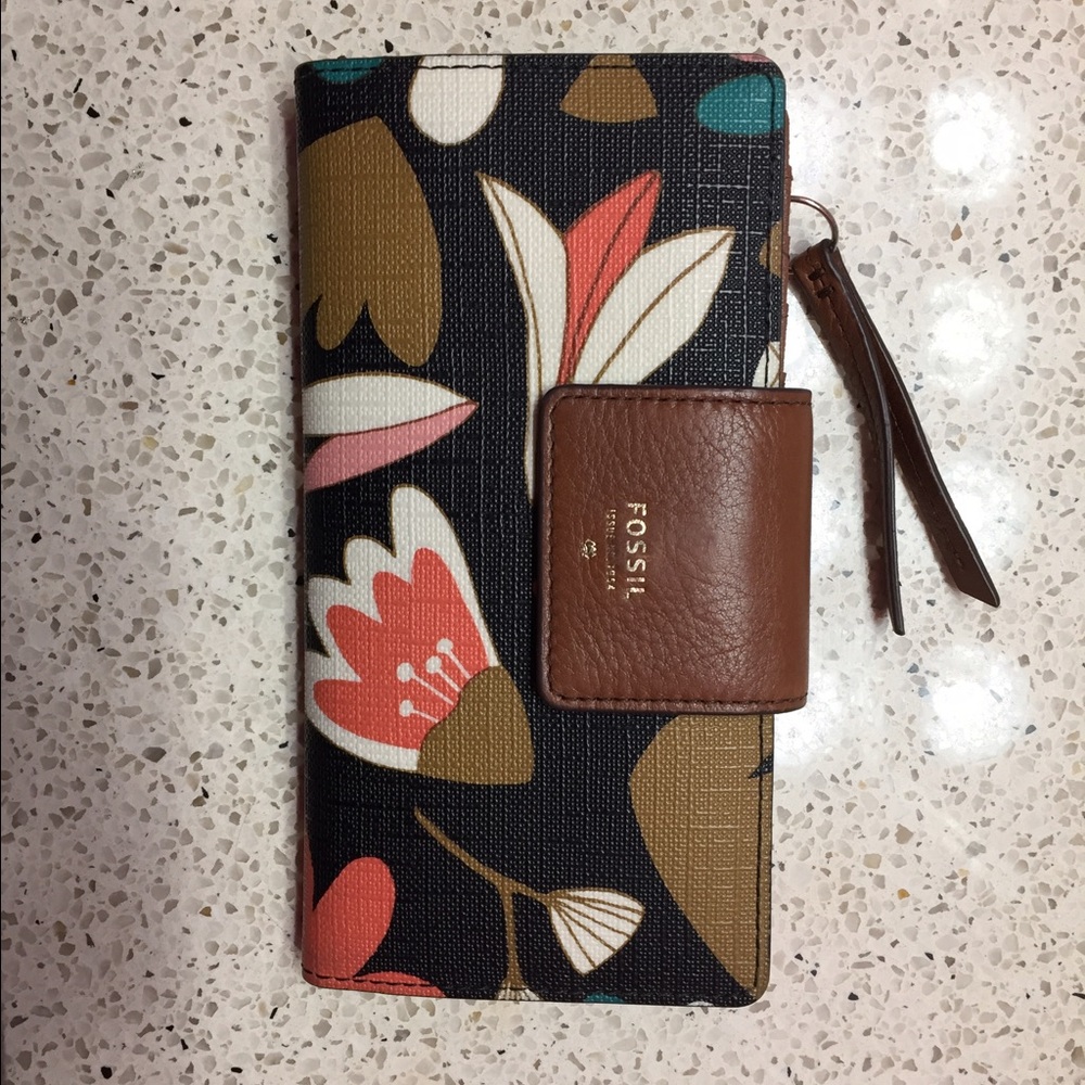 Fossil wallet