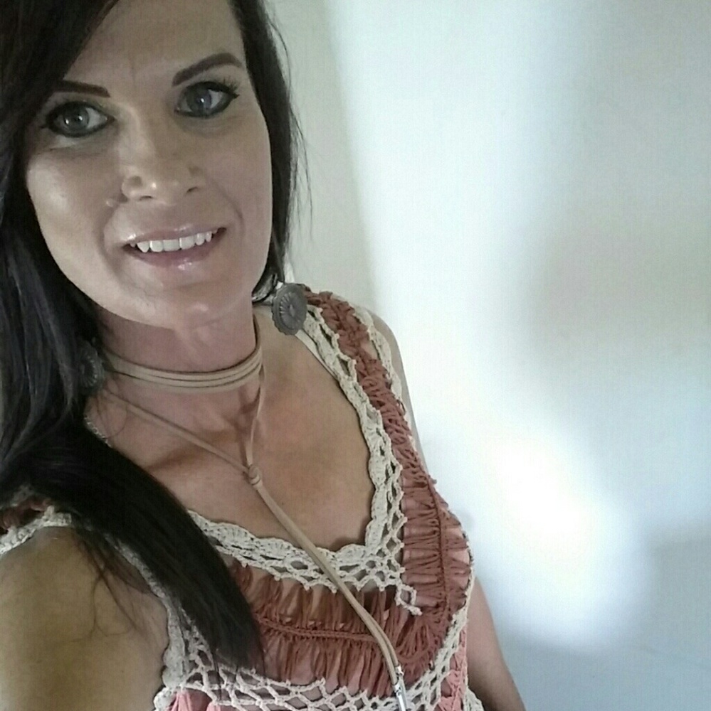 Meet your Posher, Sabrina