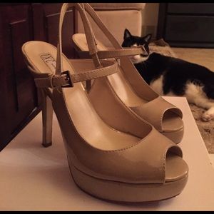 Beige tan NUDE heels! 😍