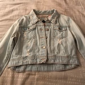 Crop jean jacket in fantastic condition
