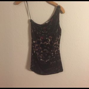 One Shoulder top