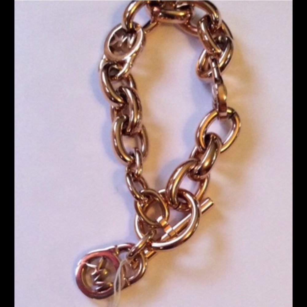 FIRM Michael Kors Logo Toggle Bracelet Rose-Gold - Picture 3 of 4