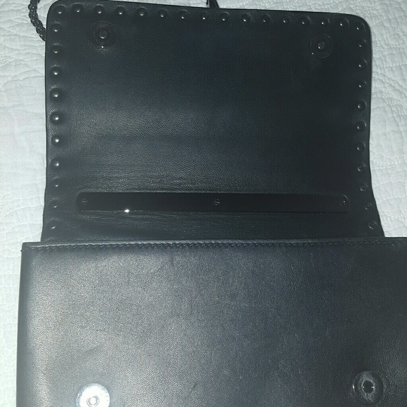 Handbag - Picture 3 of 4