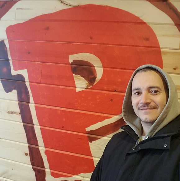 Meet your Posher, Raul - Picture 1 of 1