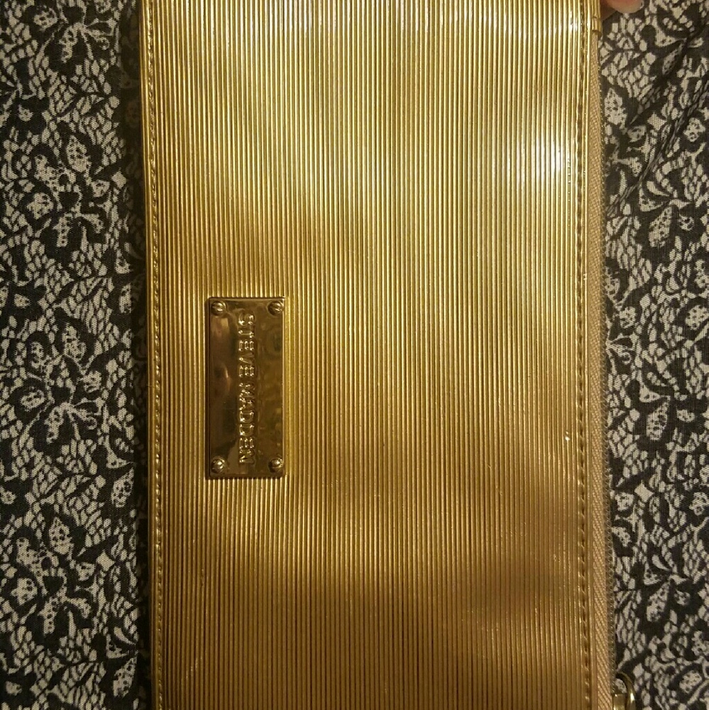 Steve Madden wallet wristlet