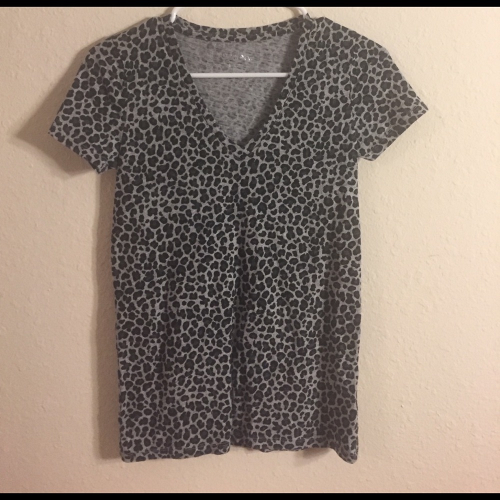 Leopard print t