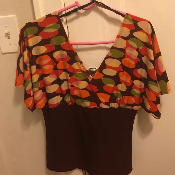 Top - Picture 1 of 2