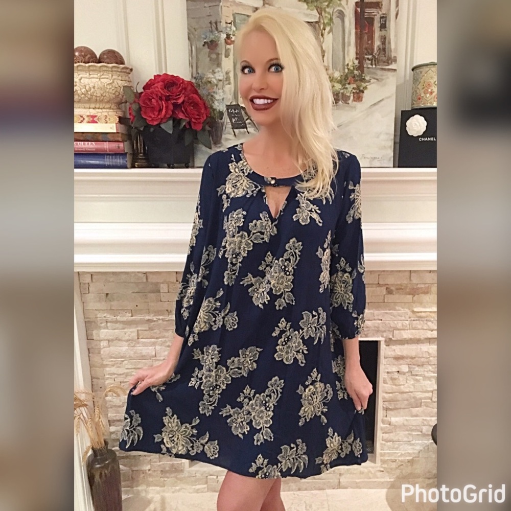 Teal floral 3 qtr sleeve keyhole dress LAST ONE - Picture 2 of 3