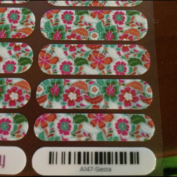 Out of print! "Siesta" Jamberry! Full sheet! - Picture 3 of 3