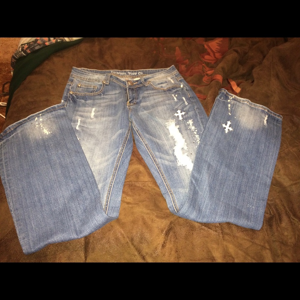Cowgirl tuff jeans size 29/33