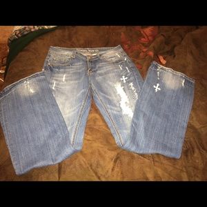 Cowgirl tuff jeans size 29/33