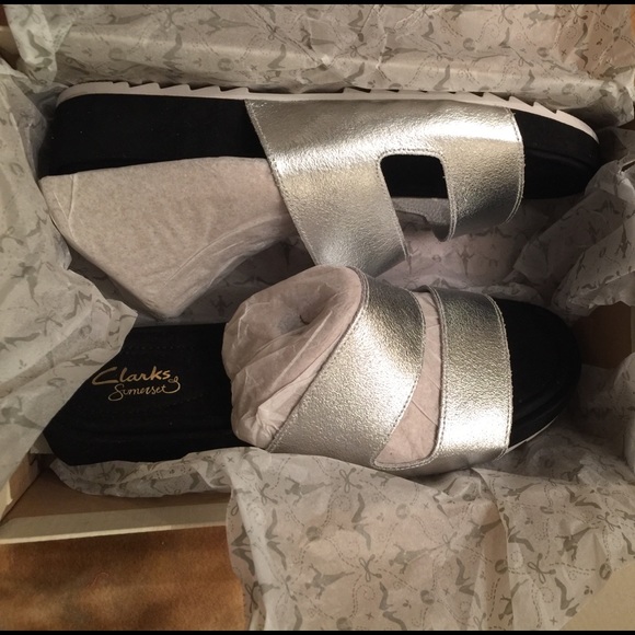 Clarks Zelby Silver Sandal - Picture 3 of 7