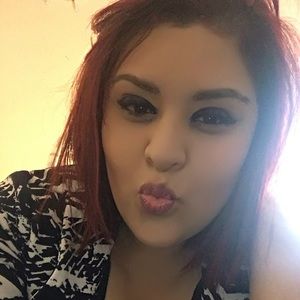 Meet your Posher, Karina