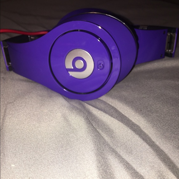 Beats Studios - Picture 3 of 4