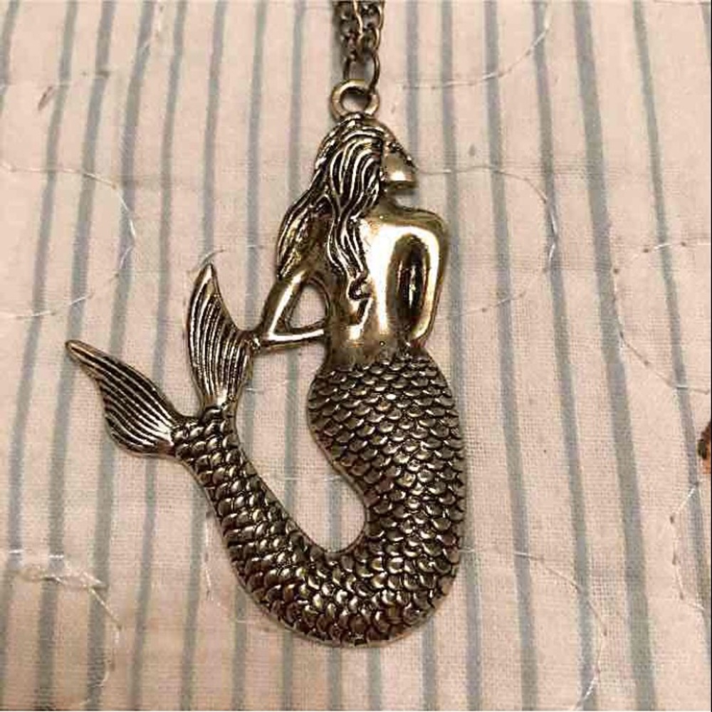 Mermaid necklace