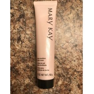 ⭐️SALE⭐️ Mary Kay® Extra Emollient Night Cream