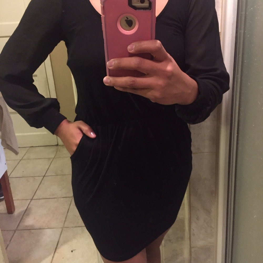 Dress ❤️ - Picture 3 of 3