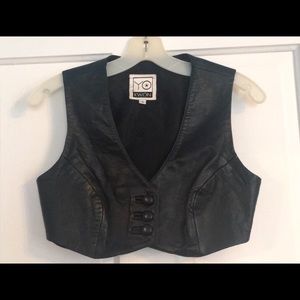 Yo Kwon Leather Vest Black