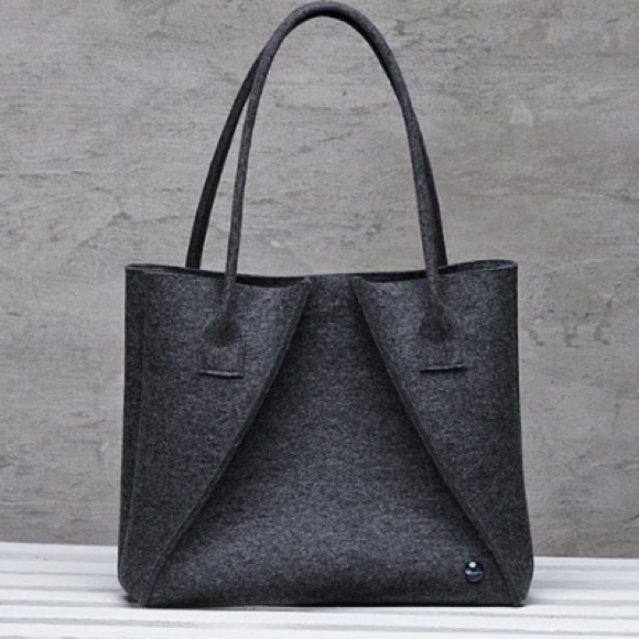 Purse - Picture 1 of 3