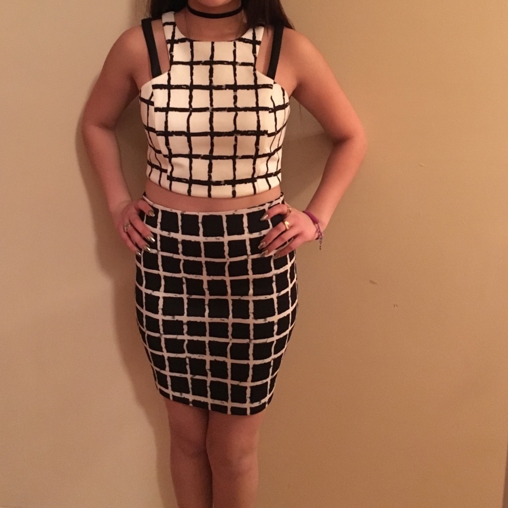 Black and White Body-con Dress.
