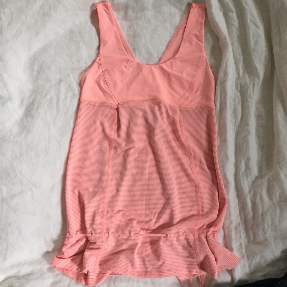 Lululemon tank