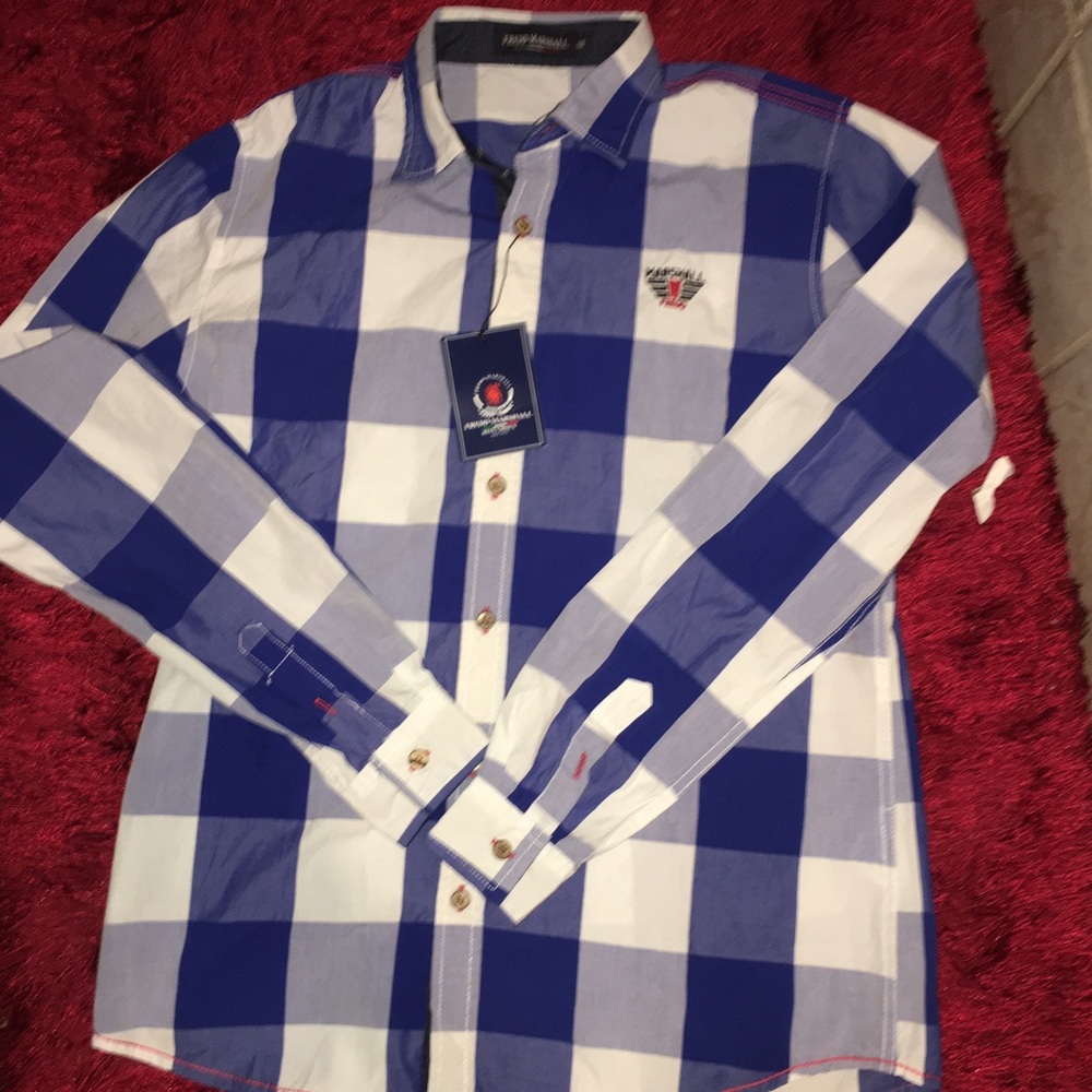 Fredd Marshall blue plaid button up shirt!