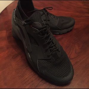 NIKE AIR HUARACHES Mens