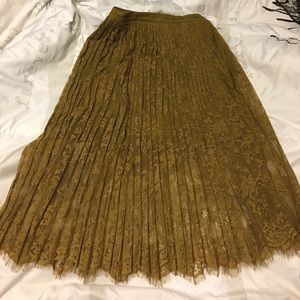 Olive green lace skirt, mid length worn twice