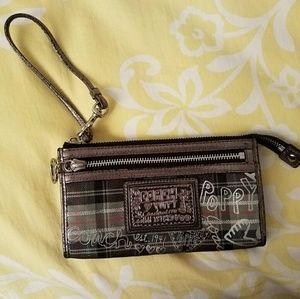 Wallet/wristlet