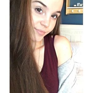 Meet your Posher, Vanessa