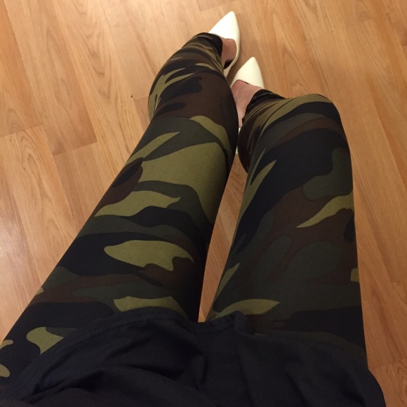 •last one• Supersoft Brushed Camo Leggings - Picture 6 of 7