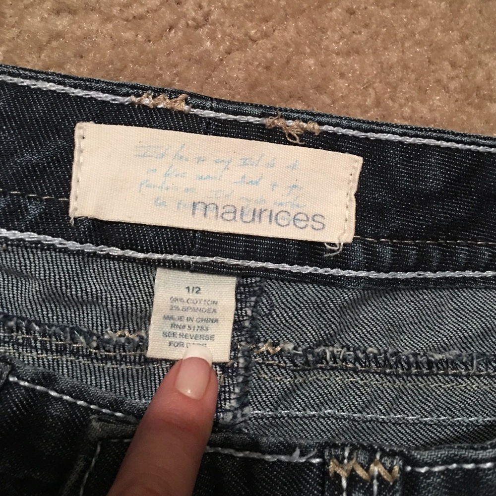 NWOT Maurice's short jean shorts size 1/2 - Picture 3 of 3