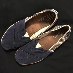 Navy Blue/Cream TOMS